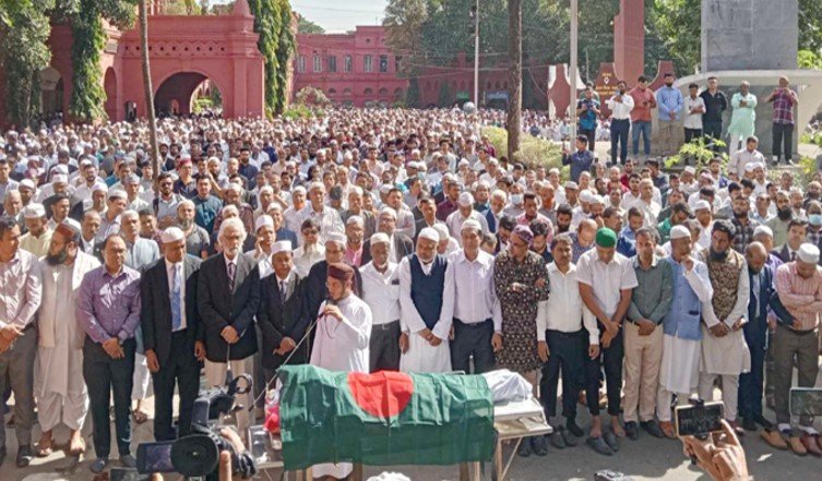 আইনজীবী সাইফুলের জানাজায় মানুষের ঢল